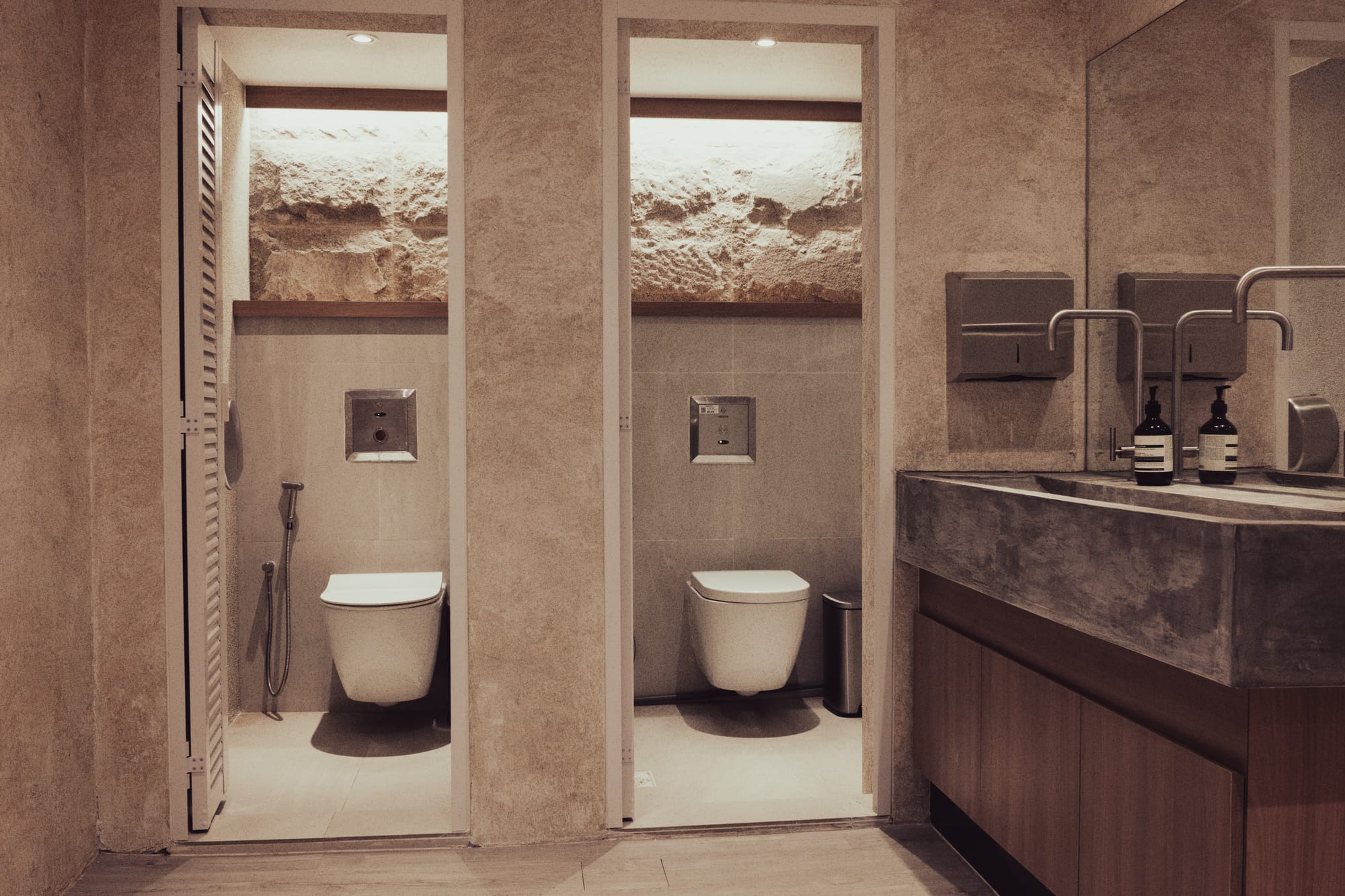 HAUS217 — official detail 10